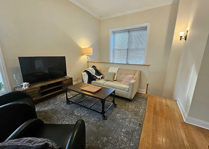 Apartment Gold Coast Downtown Sleeps 20 Chicago