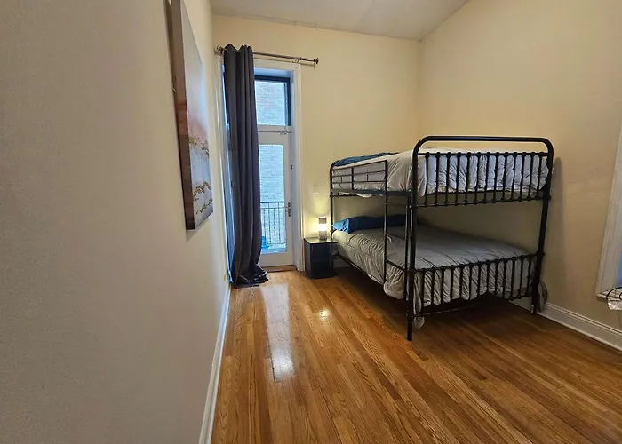 Gold Coast Downtown Sleeps 20 Chicago