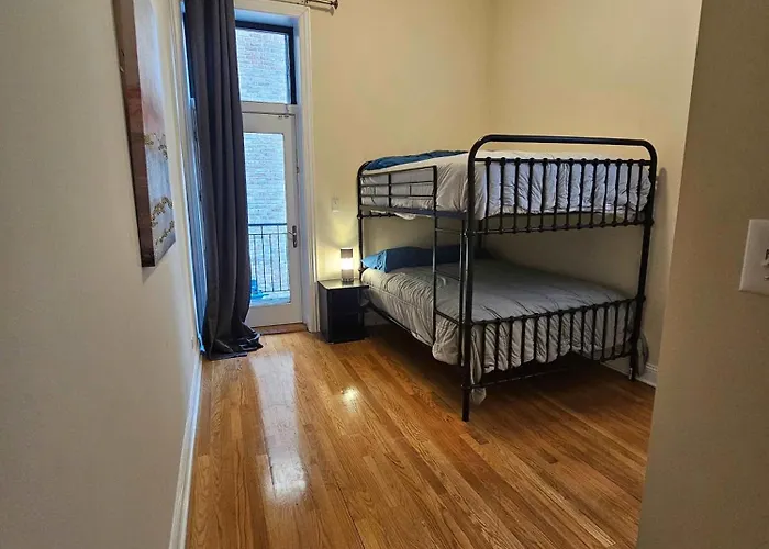 Apartamento Gold Coast Downtown Sleeps 20 *