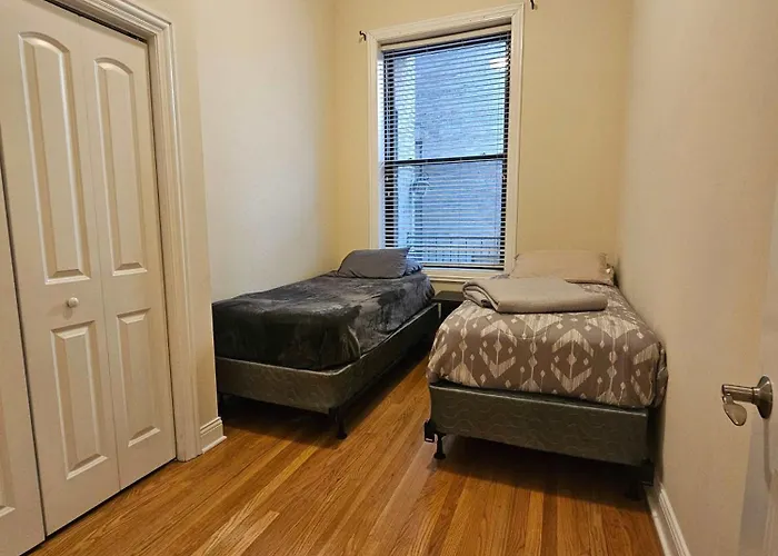 Gold Coast Downtown Sleeps 20 Chicago